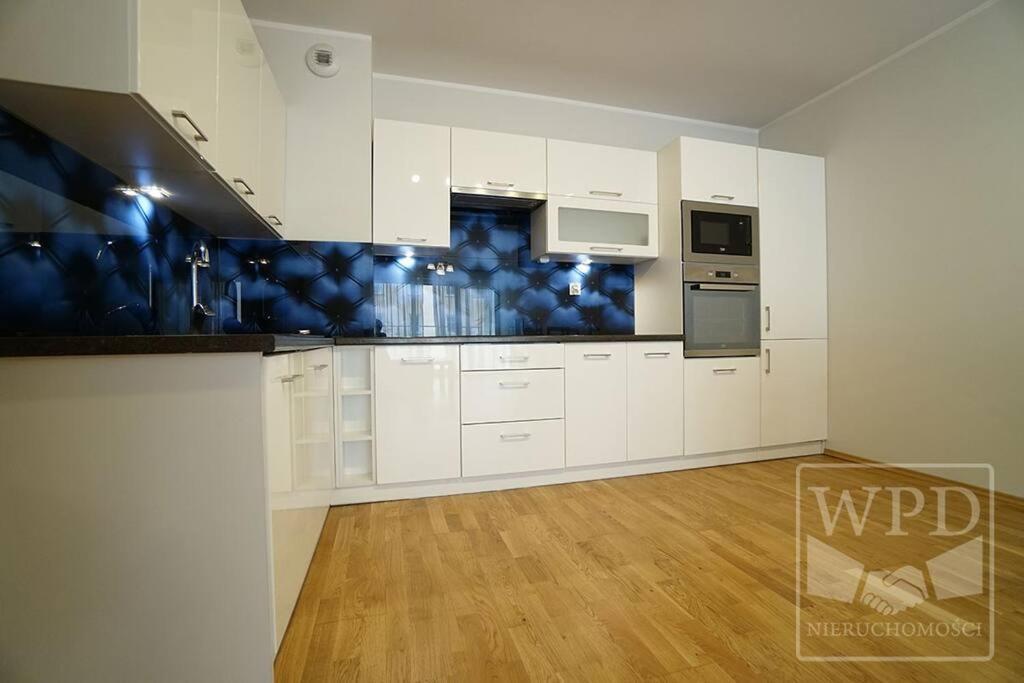 Big Apartment - Old Town - 3 Rooms - Private Parking Wrocław Exterior foto